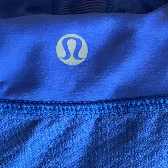 Lululemon Blue Women's Top with Patterned Straps - Picture 2 of 4